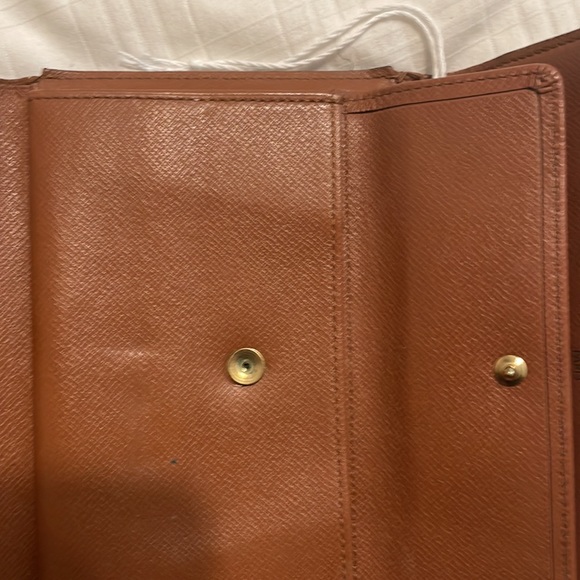 LV wallet - Picture 7 of 11